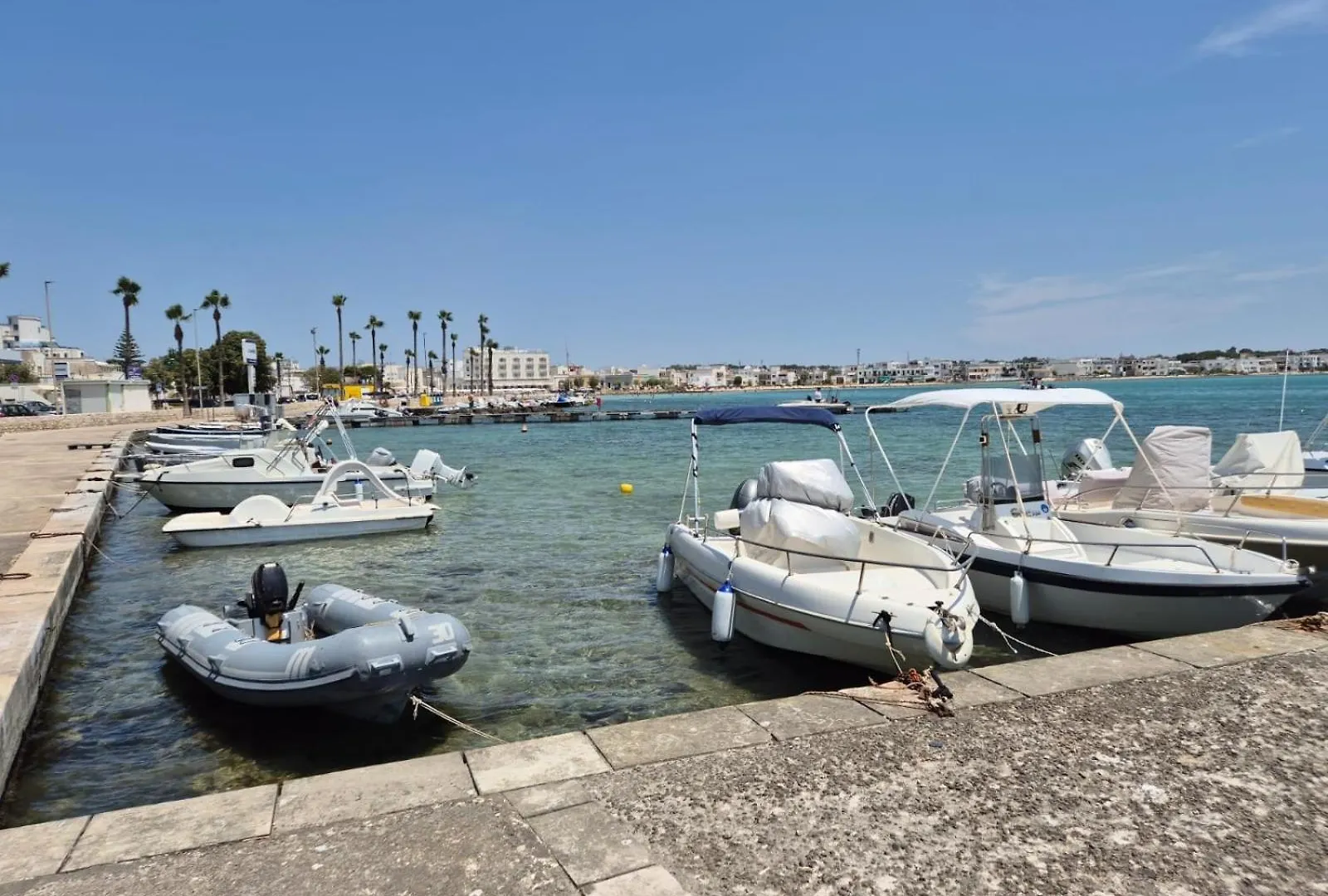 Appartamento Sky Apulia Con La Vista Sul Mare 切萨雷奥港 0*,  意大利